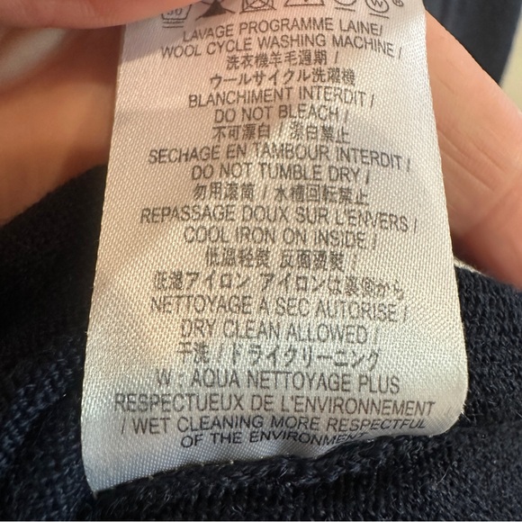 Tiffany & Co Wardrobe V-Neck Sweater Navy Blue Men’s M Unisex Luxury Knit - Picture 7 of 8